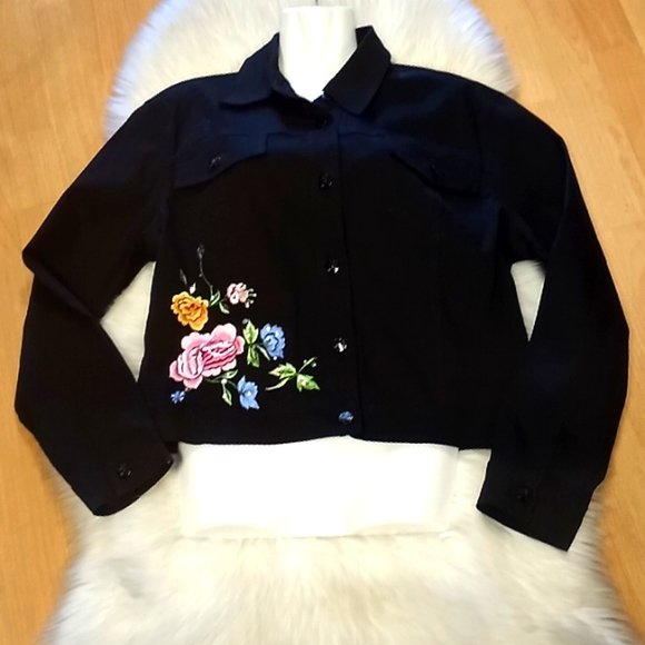 VTG-Lana Erica Floral Applique  Black Jacket - Picture 13 of 15